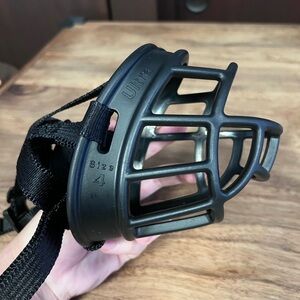 Baskerville Dog Muzzle Ultra Size 4 - Excellent Condition